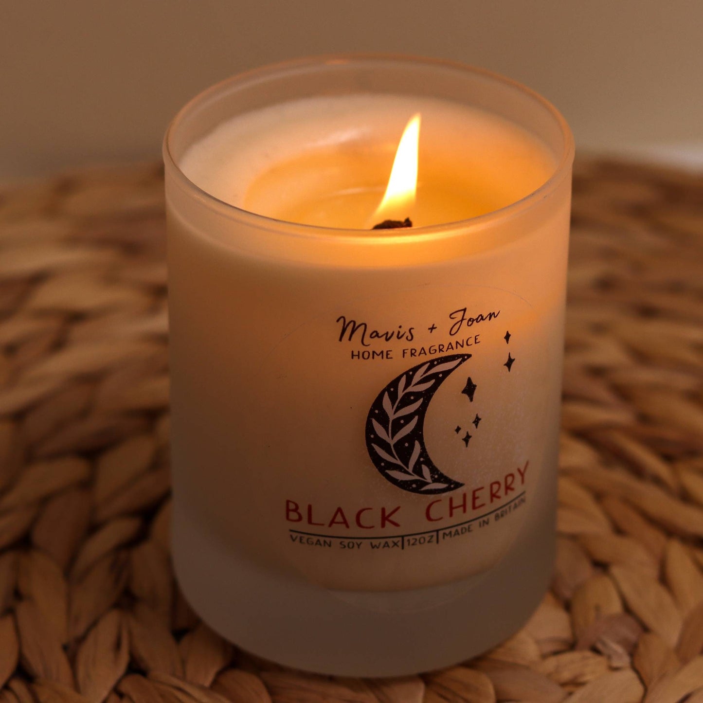 Black cherry soy wax candle - Sweet and fruity.