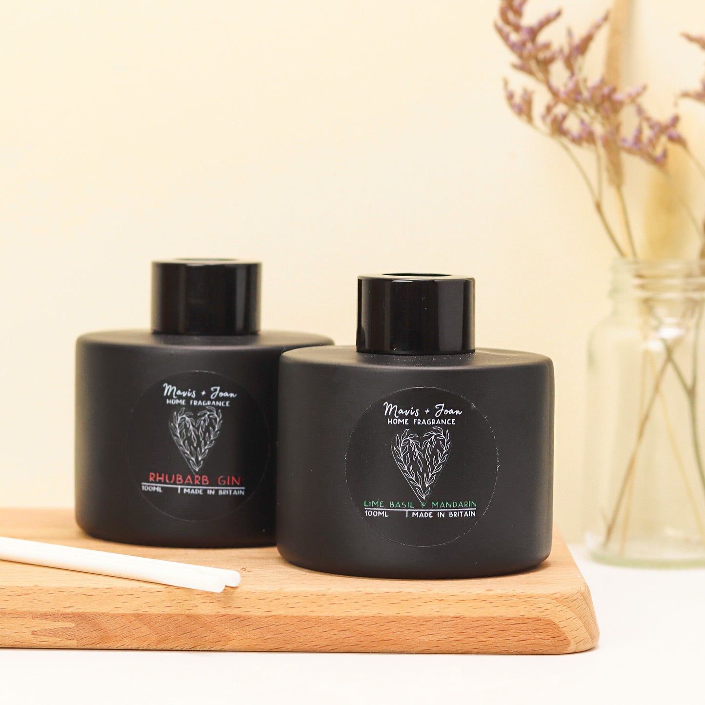 Reed diffuser, Rhubarb gin - Like a fruity cocktail.