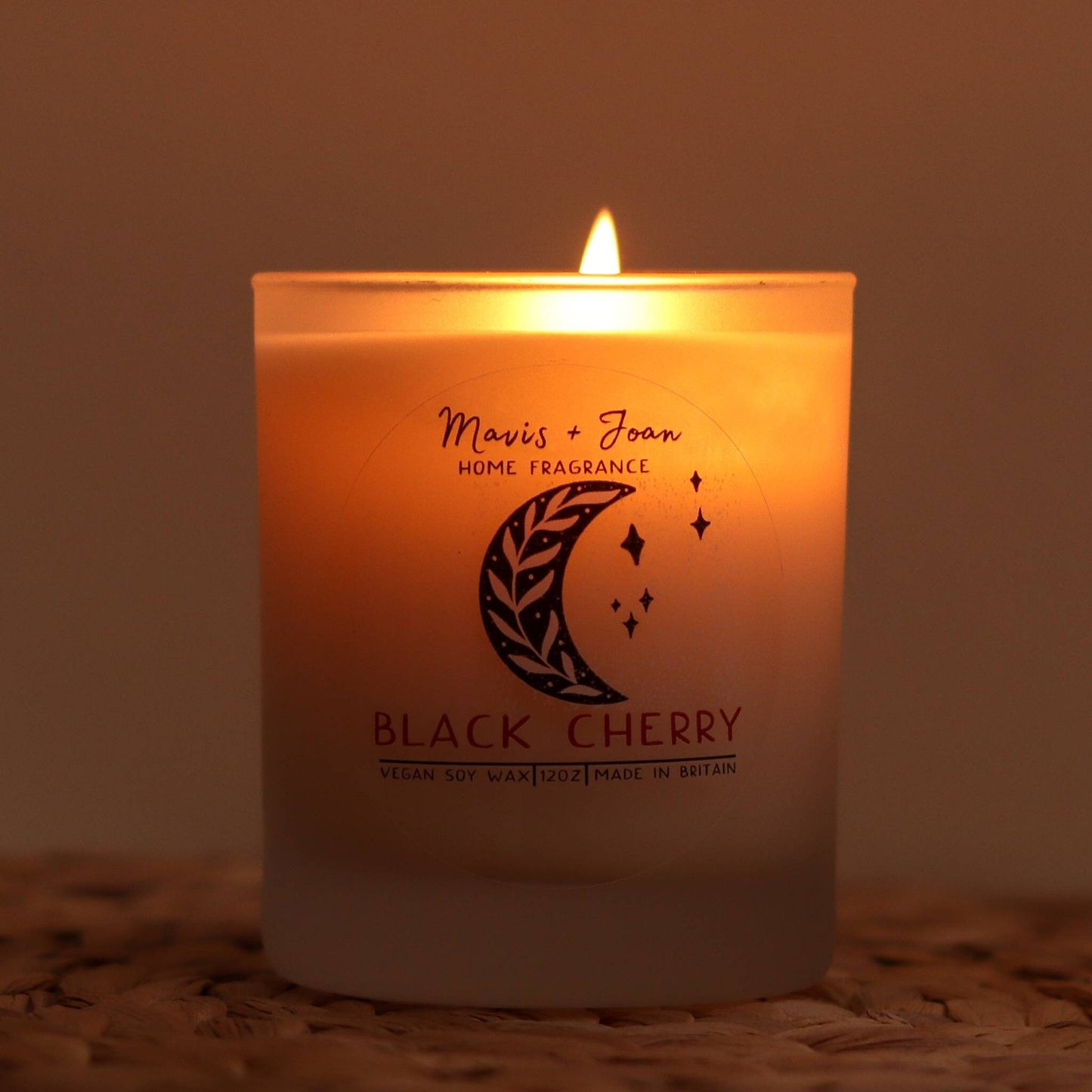Black cherry soy wax candle - Sweet and fruity.
