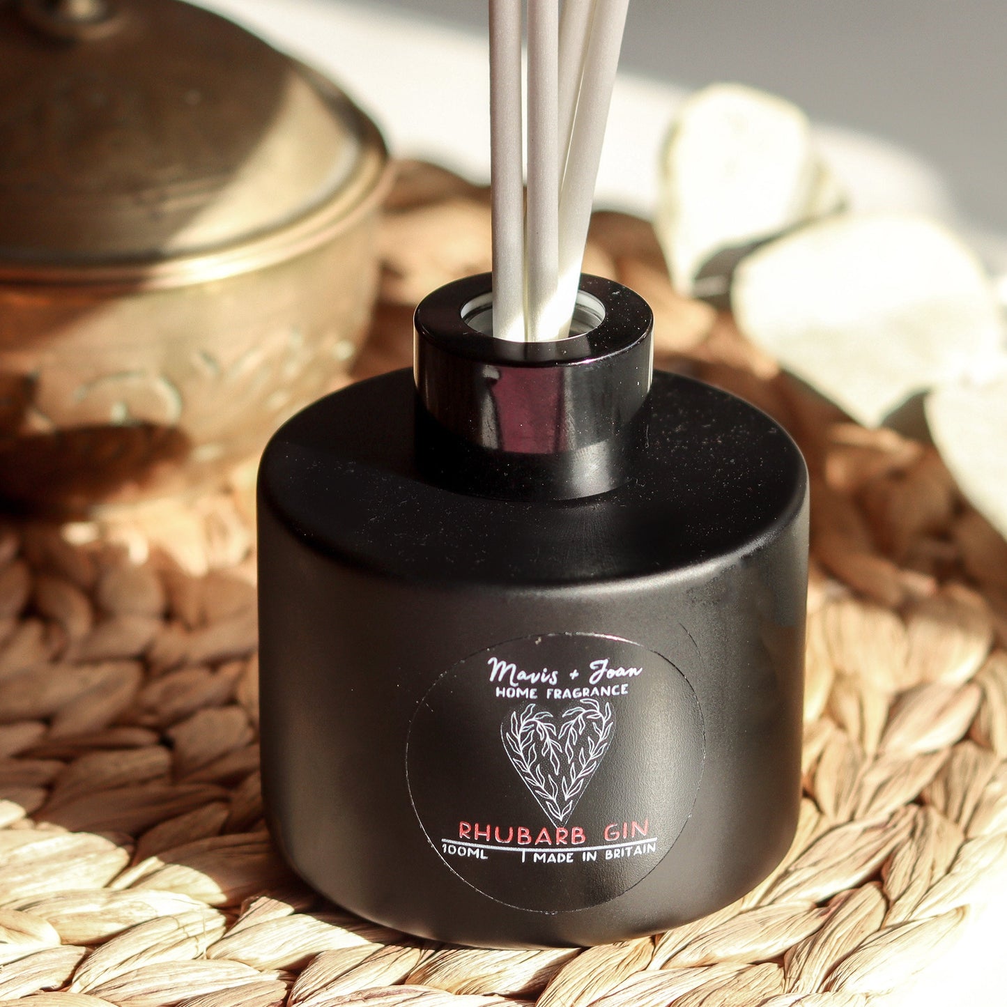 Reed diffuser, Rhubarb gin - Like a fruity cocktail.