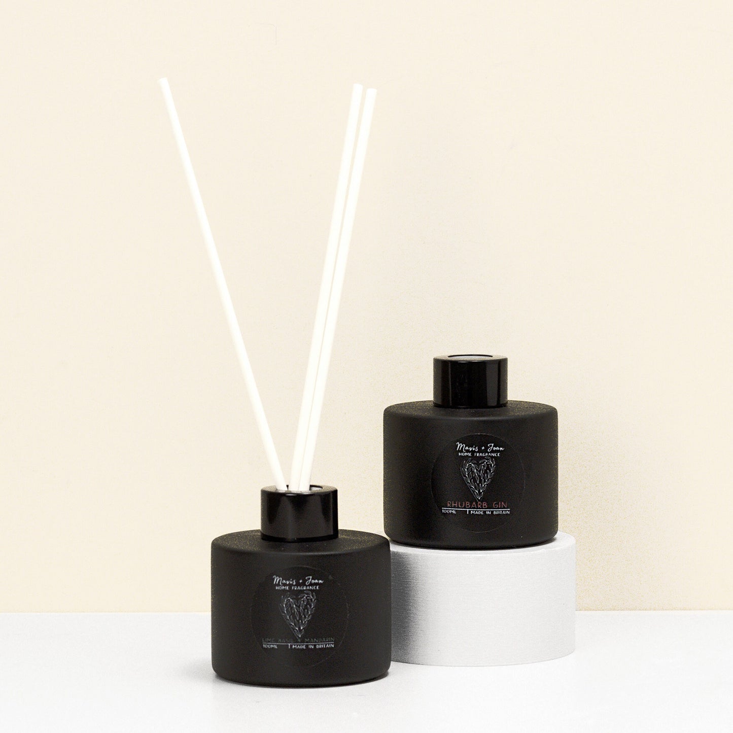 Reed diffuser, Rhubarb gin - Like a fruity cocktail.