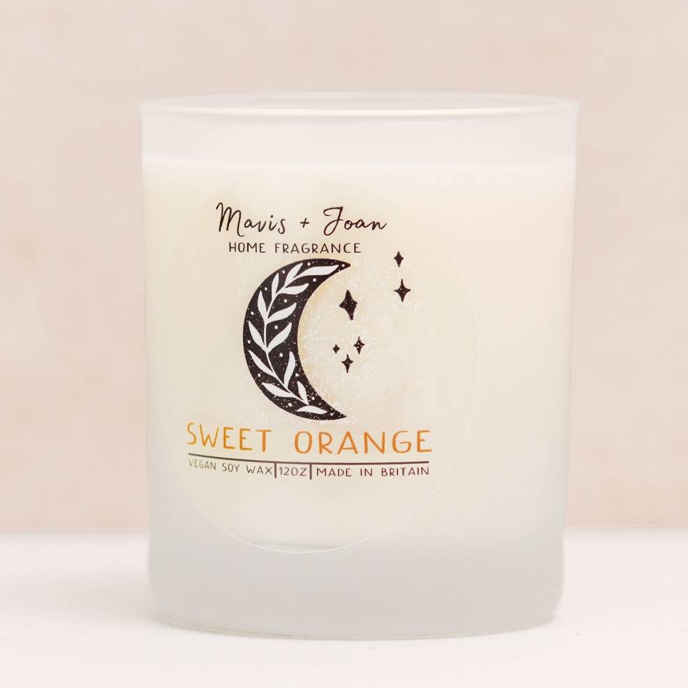 Sweet orange soy wax candle - Fruity orange scent.