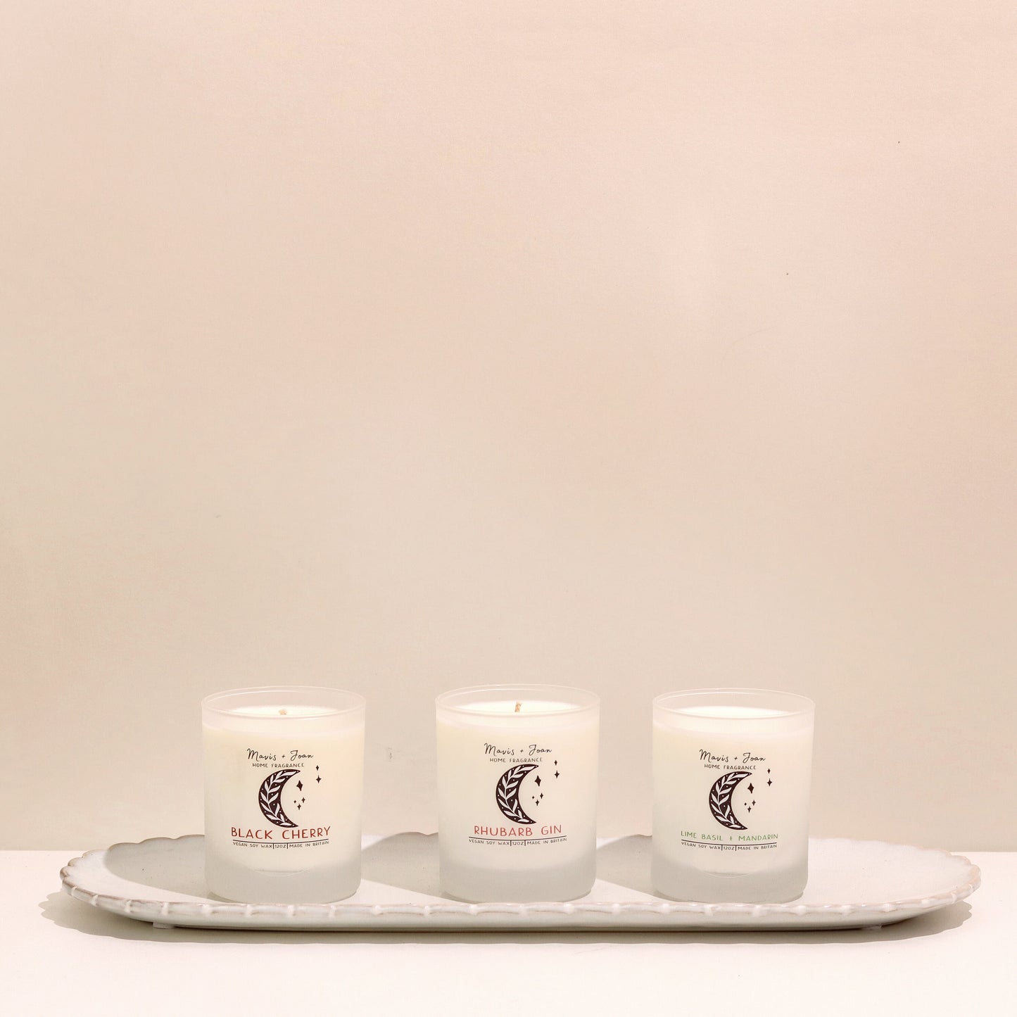 Black cherry soy wax candle - Sweet and fruity.