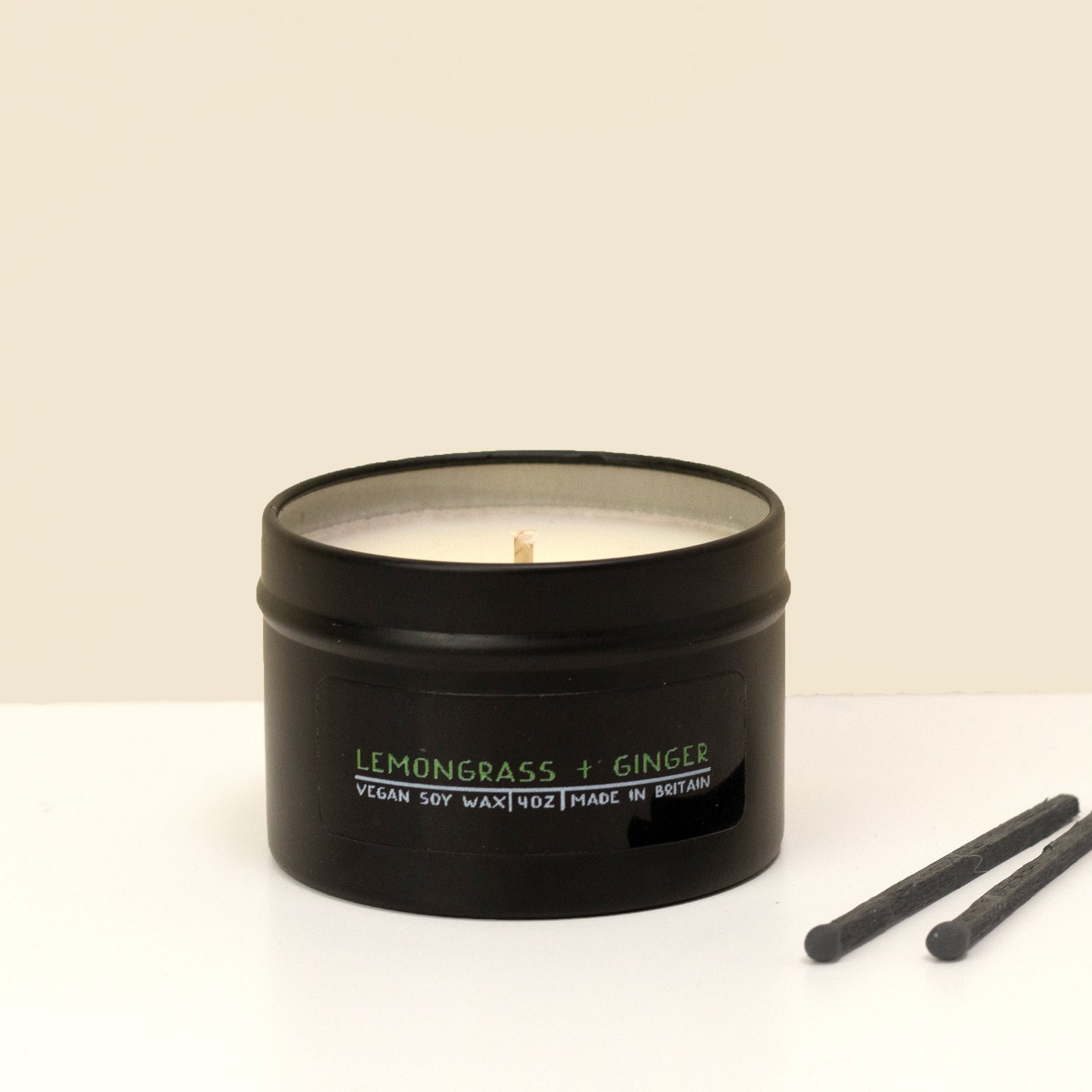 Tin candle, Lemongrass and Ginger - Fresh and citrusy.