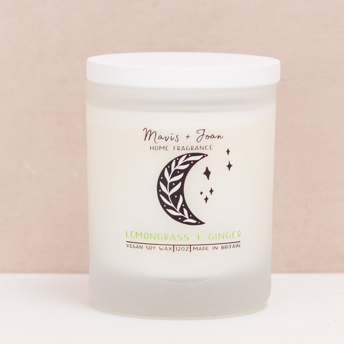 Lemongrass and ginger soy wax candle - Citrusy and fresh.